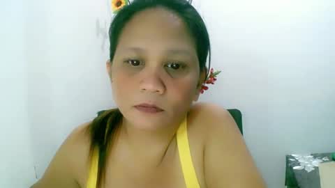 Snapshot of divinegrace10 chatting on December 3, 2024, 1:10 pm Divine Grace Close To Your Hear online show from December 3, 2024, 1:10 pm