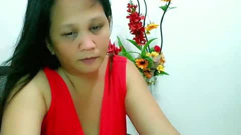 Snapshot of divinegrace10 chatting on December 24, 2024, 4:22 am Divine Grace Close To Your Hear online show from December 24, 2024, 4:22 am