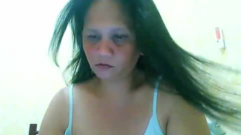 Snapshot of divinegrace10 chatting on October 20, 2025, 5:30 am Divine Grace Close To Your Hear online show from October 20, 2025, 5:30 am