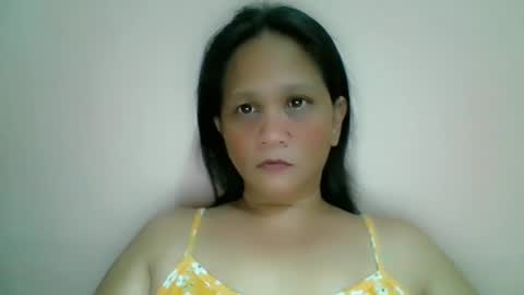 Snapshot of divinegrace10 chatting on January 11, 2026, 1:16 pm Divine Grace Close To Your Hear online show from January 11, 2026, 1:16 pm