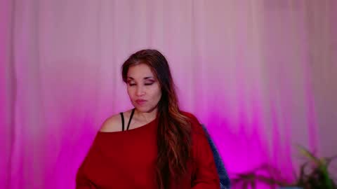 DivineLynn online show from January 16, 2025, 5:23 pm