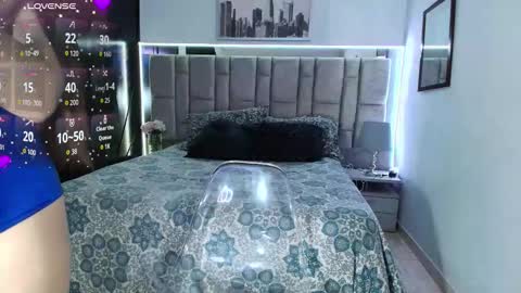 Snapshot of divinepearl chatting on October 18, 2025, 7:03 pm divinepearl online show from October 18, 2025, 7:03 pm