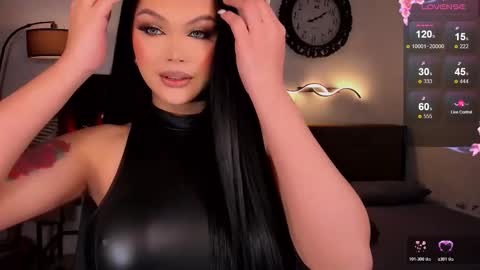    online show from November 17, 2025, 12:44 pm