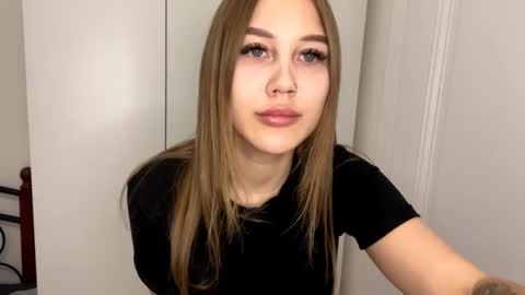 Stella online show from September 29, 2025, 4:56 pm