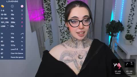 dixipixi_ online show from March 28, 2026, 5:51 am