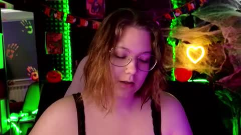 Jenia online show from October 21, 2025, 8:04 am