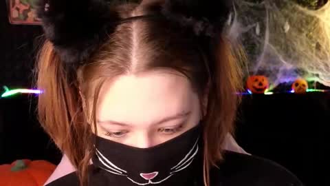 Jenia online show from November 1, 2025, 1:40 am