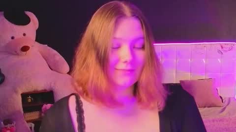 Jenia online show from November 26, 2025, 2:18 pm