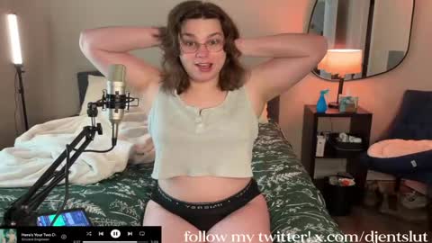 djentslut online show from December 10, 2024, 5:22 pm