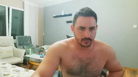 STR8 BOYv online show from September 15, 2025, 5:13 pm