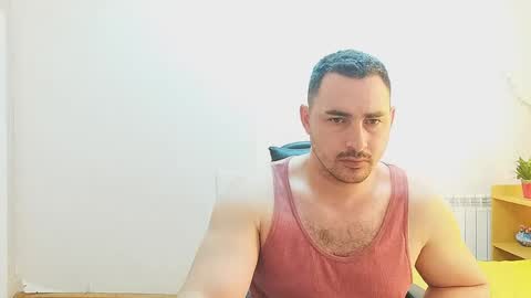 Snapshot of djmute chatting on May 26, 2026, 5:47 am STR8 BOYv online show from May 26, 2026, 5:47 am