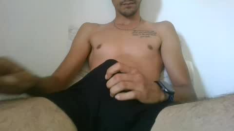 Snapshot of djull100 chatting on July 21, 2026, 9:33 am djull100 online show from July 21, 2026, 9:33 am