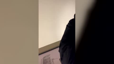 Snapshot of dnut4341 chatting on April 7, 2026, 1:06 am dnut4341 online show from April 7, 2026, 1:06 am