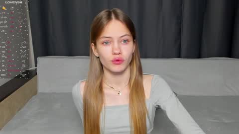 Polly and Kiriko online show from December 29, 2024, 8:48 pm