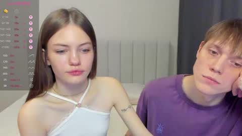 Snapshot of do_dick chatting on January 9, 2026, 1:58 pm Polly and Kiriko online show from January 9, 2026, 1:58 pm