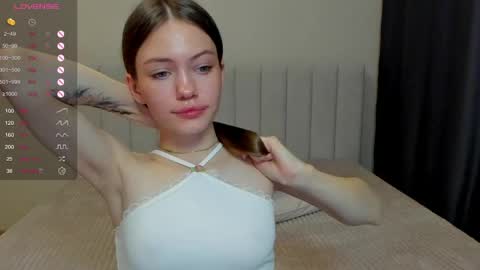 Polly and Kiriko online show from June 2, 2026, 5:04 pm