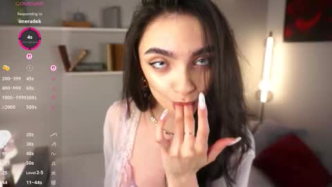 Snapshot of do_you_luv_me chatting on September 13, 2025, 6:35 am Kristian online show from September 13, 2025, 6:35 am