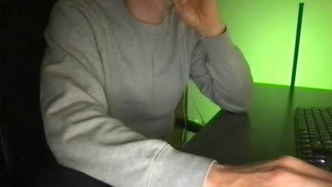 doctor_luv_69 online show from April 22, 2026, 9:05 pm