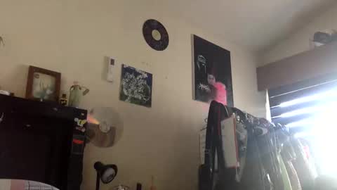 Dogboi online show from December 5, 2025, 7:10 pm