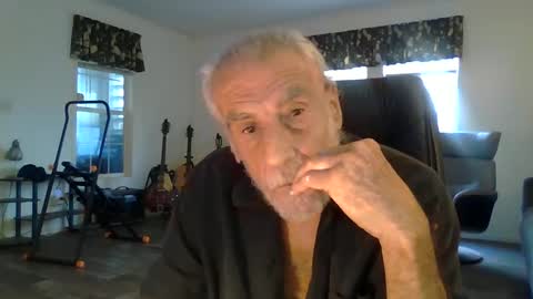 dogluc7 online show from February 27, 2025, 9:58 pm