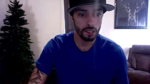 Snapshot of doingmek9 chatting on December 15, 2024, 7:42 pm doingmek9 online show from December 15, 2024, 7:42 pm