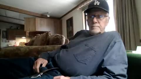 doingmyself69 online show from October 17, 2025, 6:21 pm