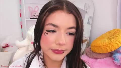 antonella online show from May 12, 2026, 1:36 am