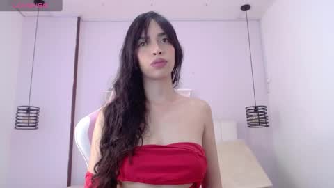 Dolce online show from December 13, 2024, 3:21 pm