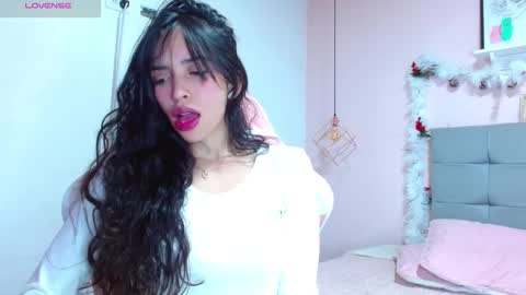 Dolce online show from December 15, 2024, 4:37 pm