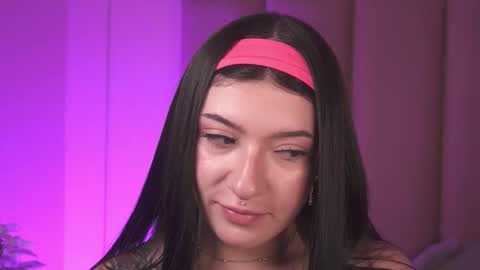 Dolcexx online show from March 12, 2026, 7:42 pm