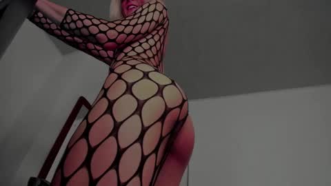 Ludika Santiago online show from February 9, 2025, 2:50 pm