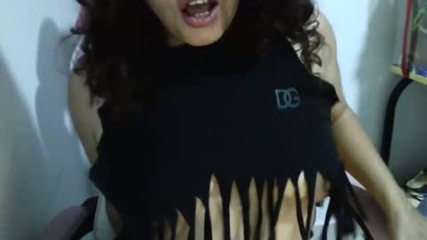 doll78latin online show from September 23, 2025, 12:52 pm