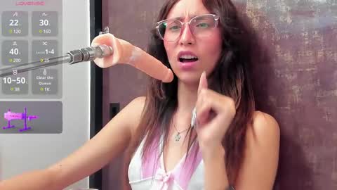 Bella  online show from March 8, 2025, 10:56 pm