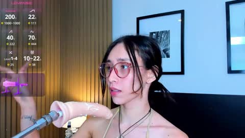 Bella  online show from April 2, 2026, 1:47 am