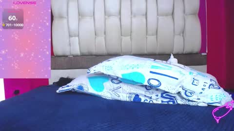 Snapshot of doll_coquette chatting on March 8, 2025, 3:35 pm Heilen Niikol online show from March 8, 2025, 3:35 pm