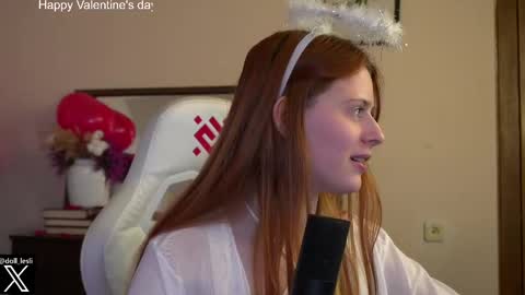 Your doll Lesli online show from February 14, 2025, 9:10 pm