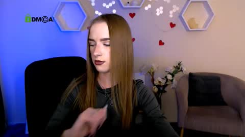 doll_vey online show from October 6, 2025, 7:22 pm