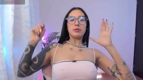 Snapshot of doll_waif chatting on December 31, 2024, 6:02 pm veronica Independent model online show from December 31, 2024, 6:02 pm