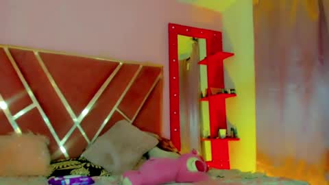 Snapshot of dollcute_latin chatting on May 8, 2026, 7:57 am dollcute_latin online show from May 8, 2026, 7:57 am