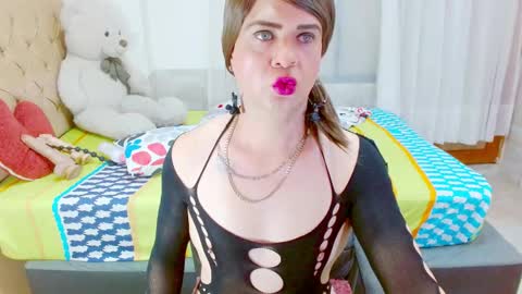 ilona online show from January 8, 2026, 5:10 am