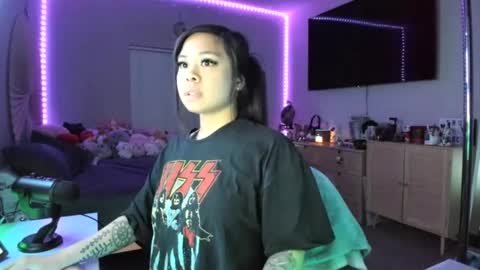 DOLLLFACE online show from March 7, 2025, 4:24 am