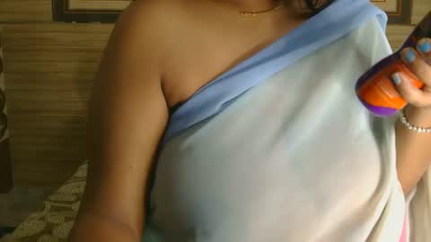 dolly_2 online show from February 25, 2025, 10:26 am