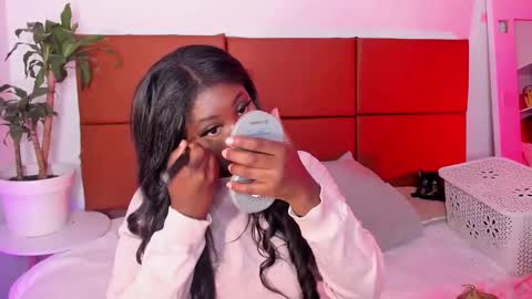 emily --  online show from January 27, 2025, 4:52 am