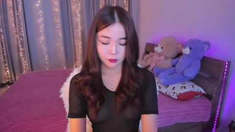 Snapshot of dollyiaa chatting on May 1, 2026, 1:37 pm Dollya online show from May 1, 2026, 1:37 pm