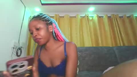 kadolly online show from May 18, 2026, 2:51 am
