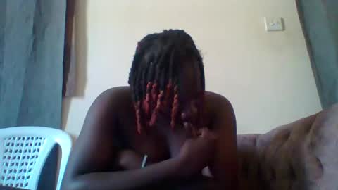 dollyvee online show from November 11, 2025, 12:16 pm