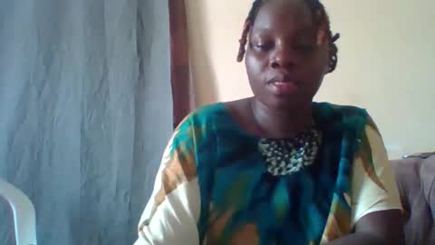 dollyvee online show from November 29, 2025, 12:30 pm