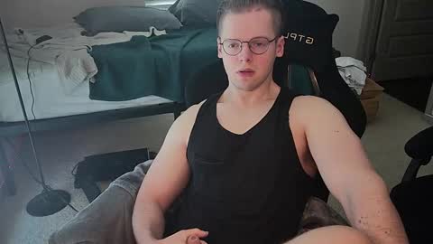 doloresman online show from March 17, 2026, 6:33 pm