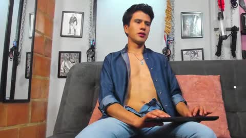 Diego Castell online show from March 8, 2025, 4:50 pm