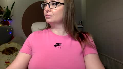 Snapshot of dom_mummy chatting on January 19, 2026, 5:55 am DOM MUMMY online show from January 19, 2026, 5:55 am